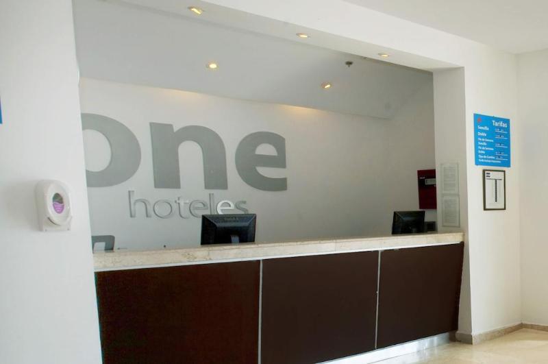 Hotel One Monterrey Aeropuerto Apodaca Zewnętrze zdjęcie
