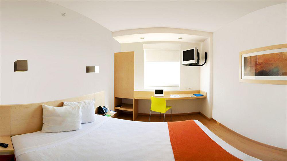Hotel One Monterrey Aeropuerto Apodaca Zewnętrze zdjęcie